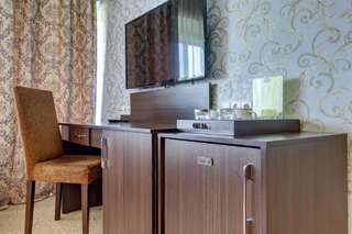 Отель Отель Премьер Алатау Алматы Стандартный двухместный номер с 1 кроватью или 2 отдельными кроватями-7